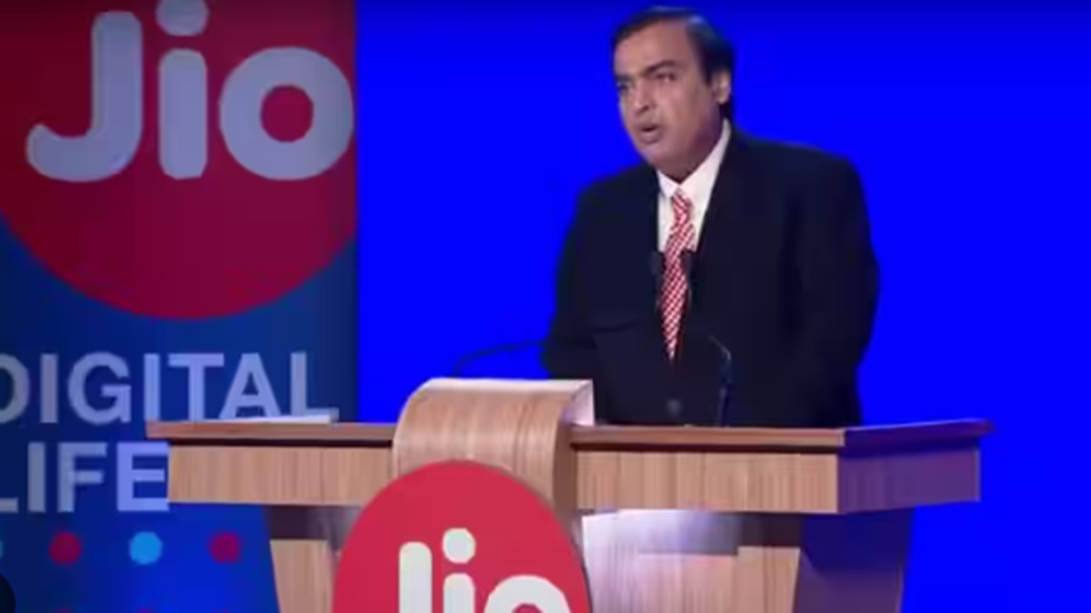 Mukesh Ambani mega offer for jio customers as it announces three cheap plans