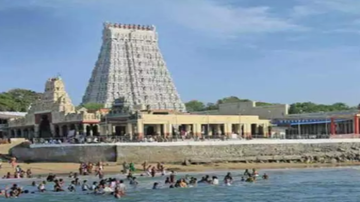 Increased Devotee Turnout for Purattasi Pournami in Tiruchendur