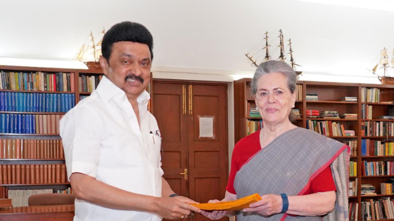 M K Stalin met Sonia Gandhi in Delhi