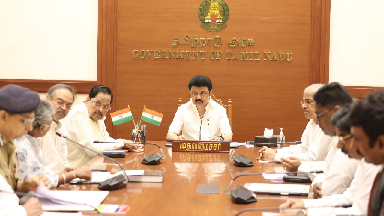 M K Stalin announced Rs 2 lakh each for the victims of the VirudhuNagar accident