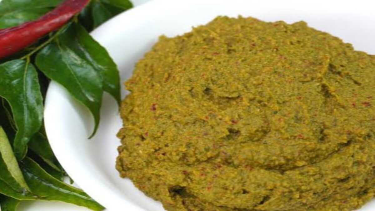 how to make curry leaf thuvaiyal