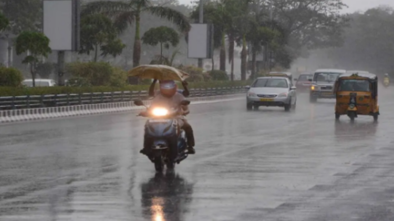 RMC Chennai predicts Chance of rain in 10 districts in Tamil Nadu
