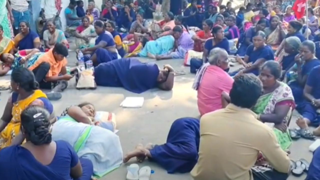 Sanitation workers protest in Trichy