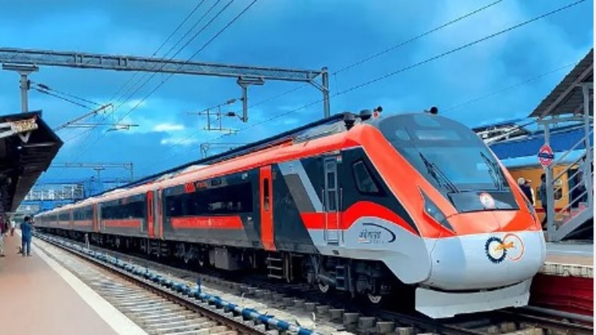 special vande bharat delhi patna longest route train for deepavali