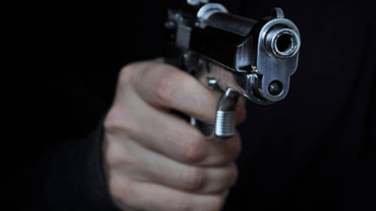 Tractor owner shoot at Thief and admitted to hospital