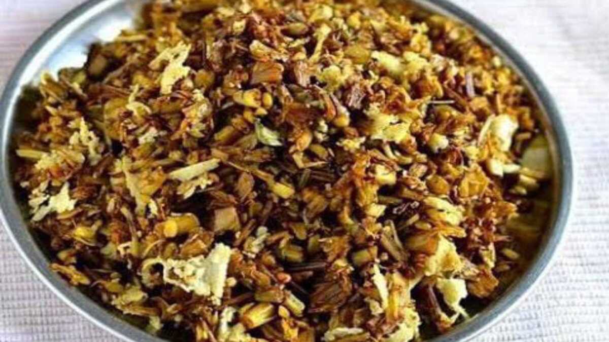 How to make vazhaipoo poriyal