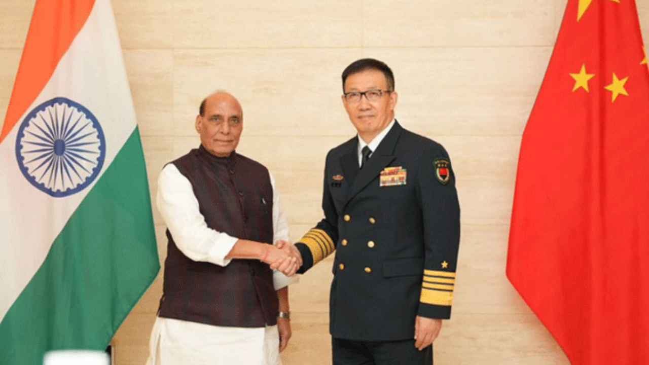 Rajnath Singh talks with Chinese defense minister