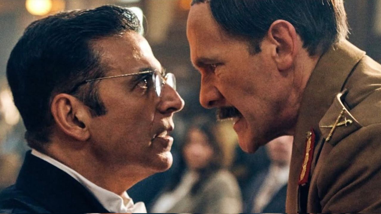 Actor Akshay Kumar Kesari Chapter 2 Box Office Day 2 Report