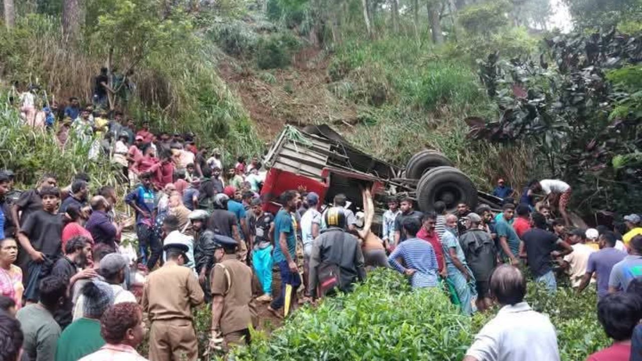 21 killed in Sri Lanka bus accident