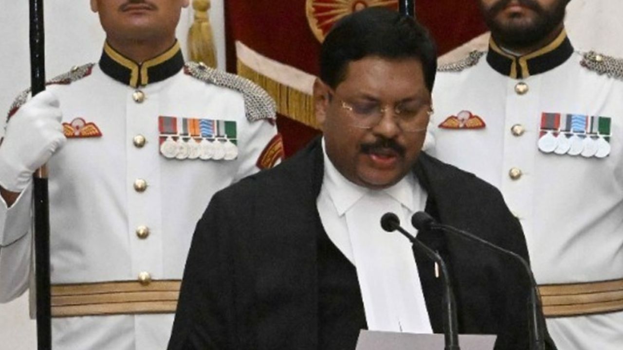 Justice BR Gavai takes oath as 52nd Chief Justice of India