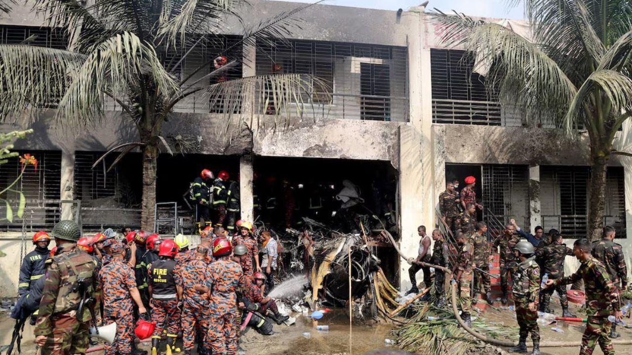Bangladesh Air Force jet crashes into Dhaka school