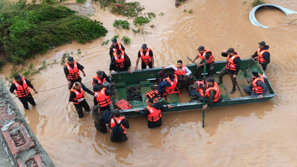 33 killed in landslide in Jammu and Kashmir