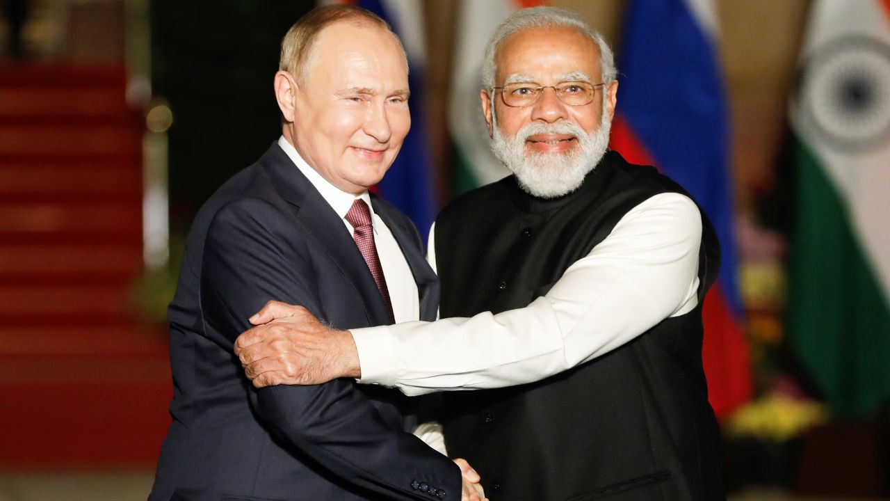 ரஷிய அதிபர் விளாடிமிர் புதின், பிரதமர் நரேந்திர மோடி