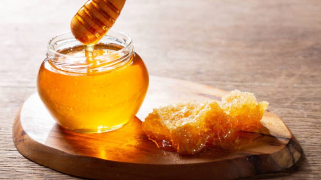 5 Natural Sweeteners To Replace Sugar In Tea