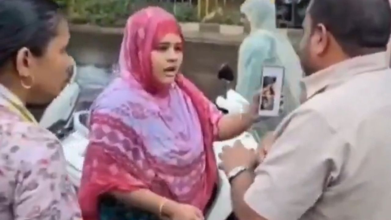 Woman slaps bus driver