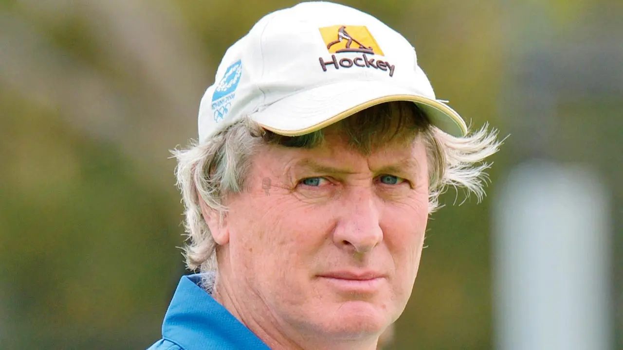 புகழ்பெற்ற ஹாக்கி வீரர் மைக்கேல் நாப்ஸ்
