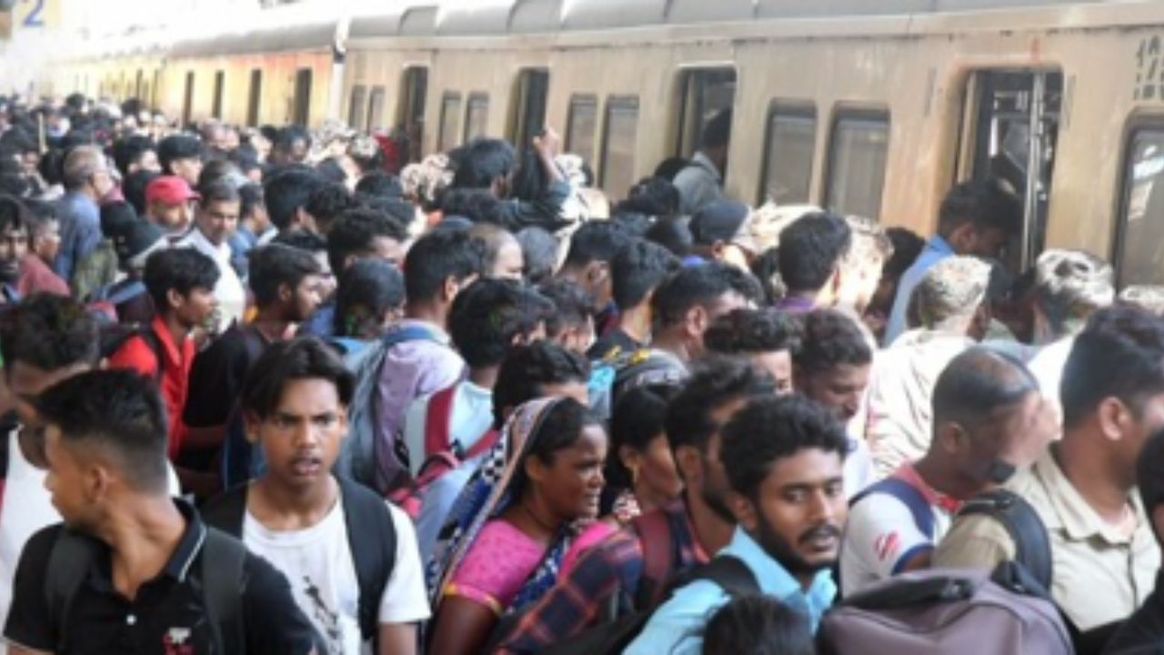 Tamil News Updates Feb 24 2026: 80 மின்சார ரயில்கள் ரத்து; தவிக்கும் பயணிகள்
