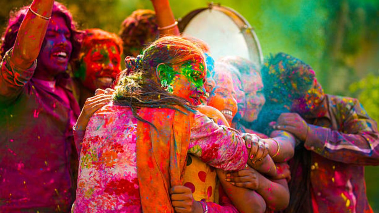 ஹோலி பண்டிகை 