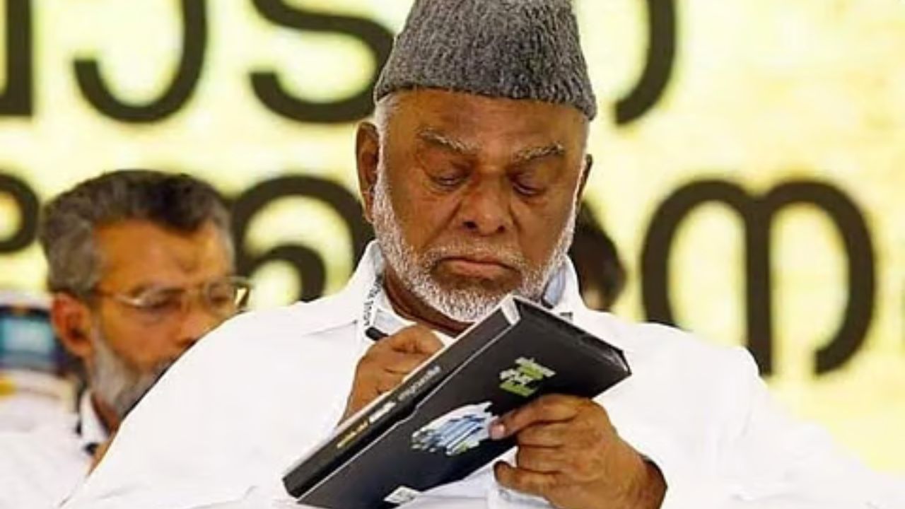 காதர் மொகிதீன்
