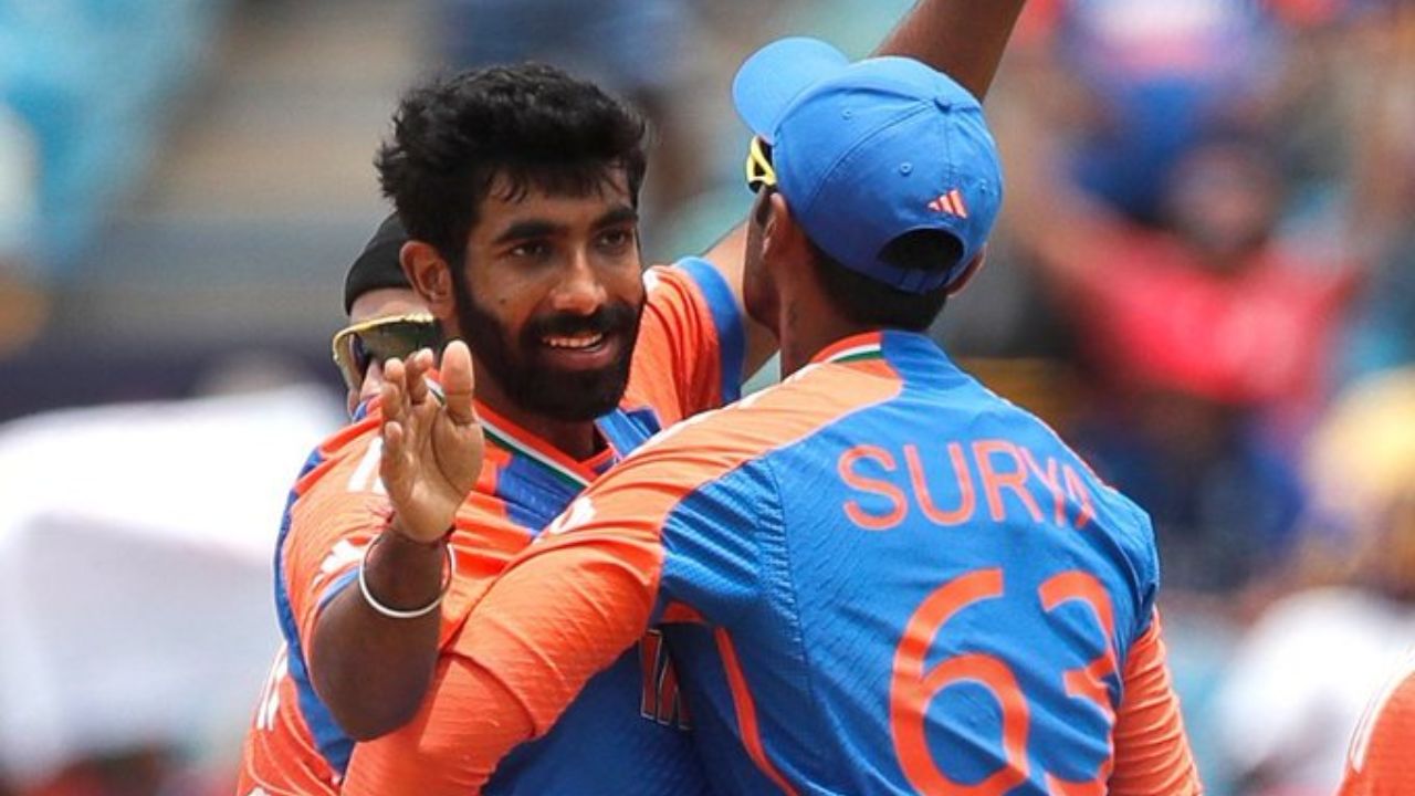 வெற்றியை கொண்டாடும் இந்திய கிரிக்கெட் அணி