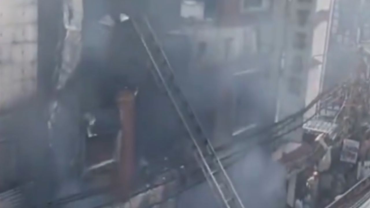 Delhi Fire Near Palam Metro
