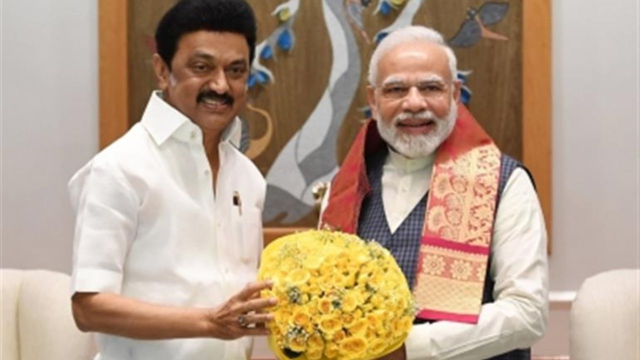 பிரதமர் மோடியுடன் முதலமைச்சர் முக ஸடாலின்