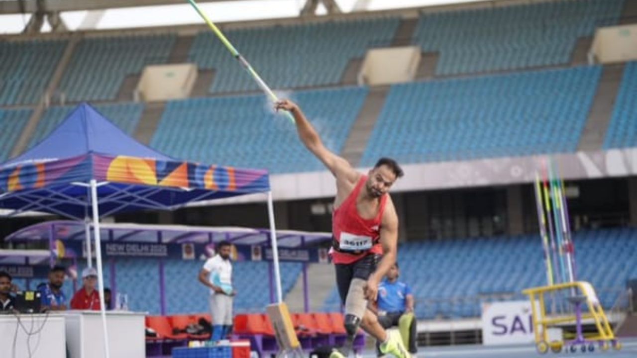 சுமித் அந்தில்
