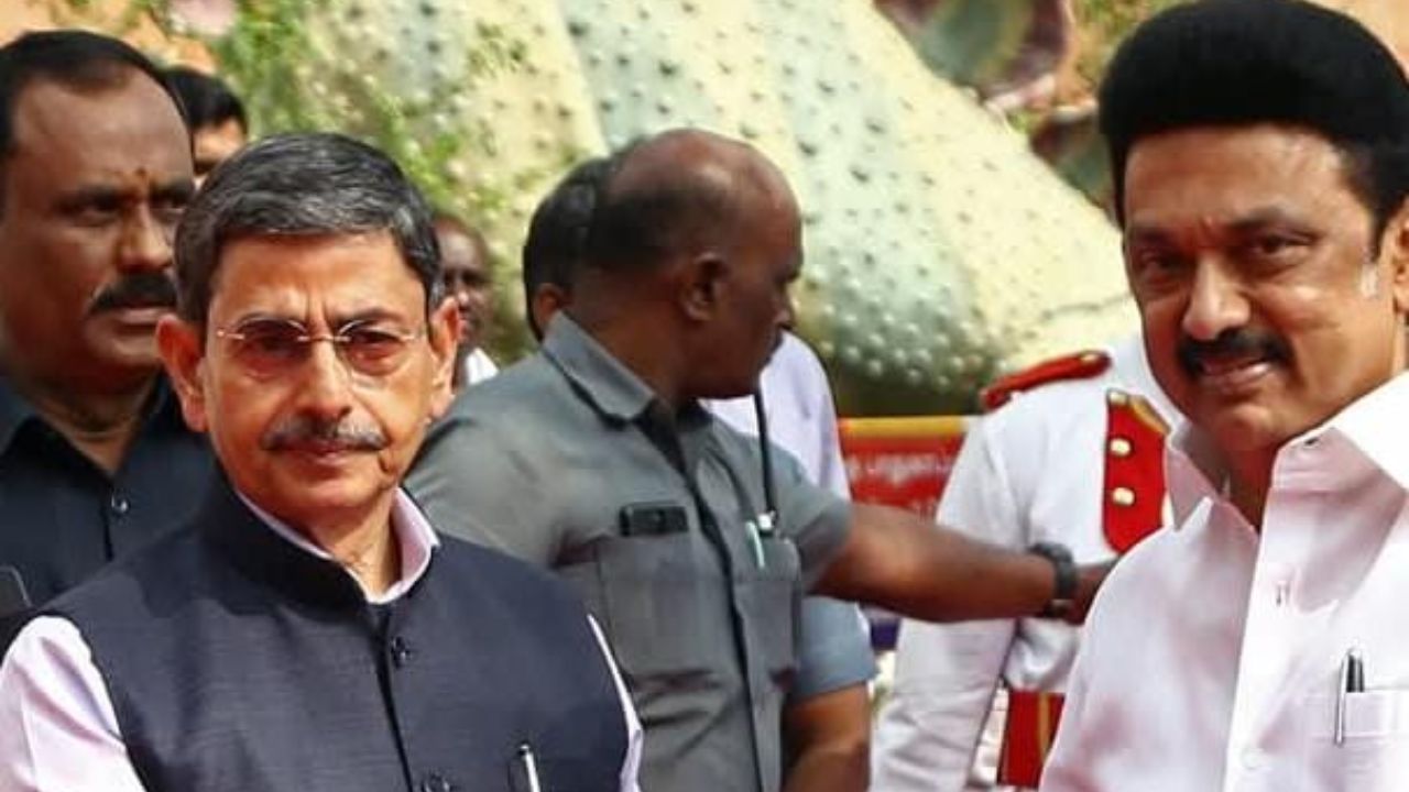 தமிழக ஆளுநர் ஆர் என் ரவியுடன் தமிழக முதலமைச்சர் மு க ஸ்டாலின் சந்திப்பு