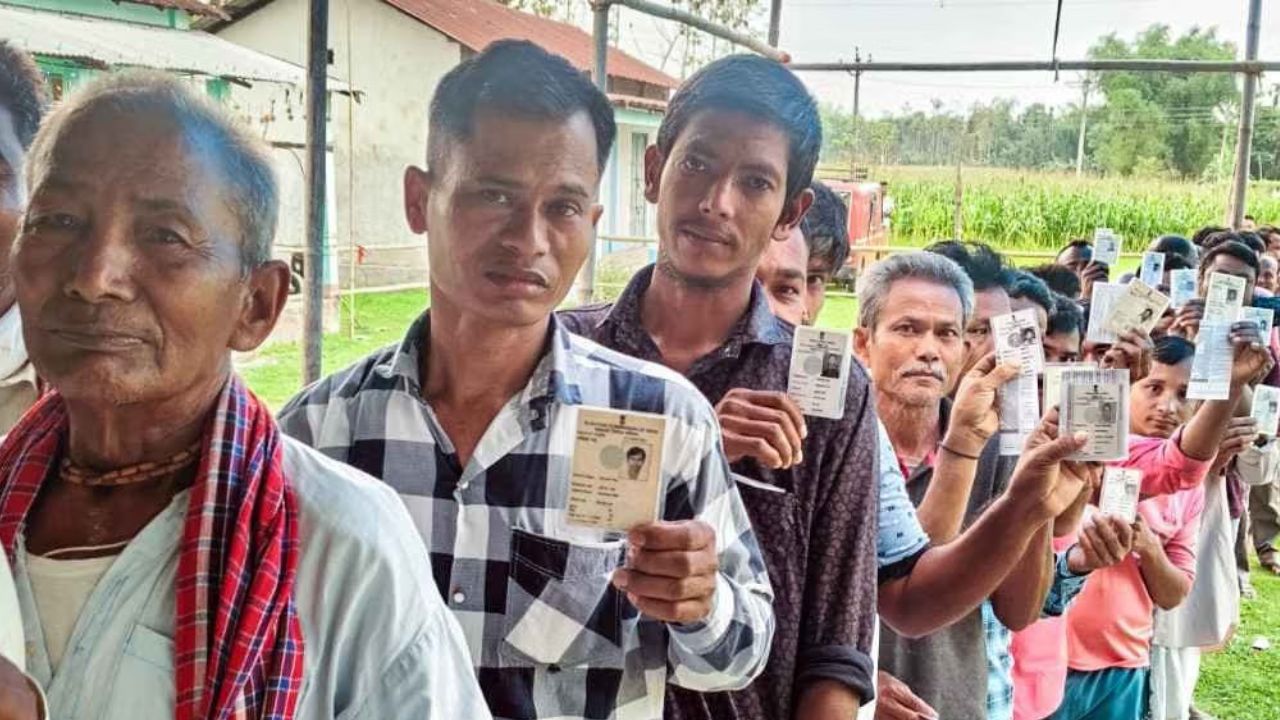 மேற்கு வங்கத்தில் இரண்டாம்கட்ட வாக்குப்பதிவு