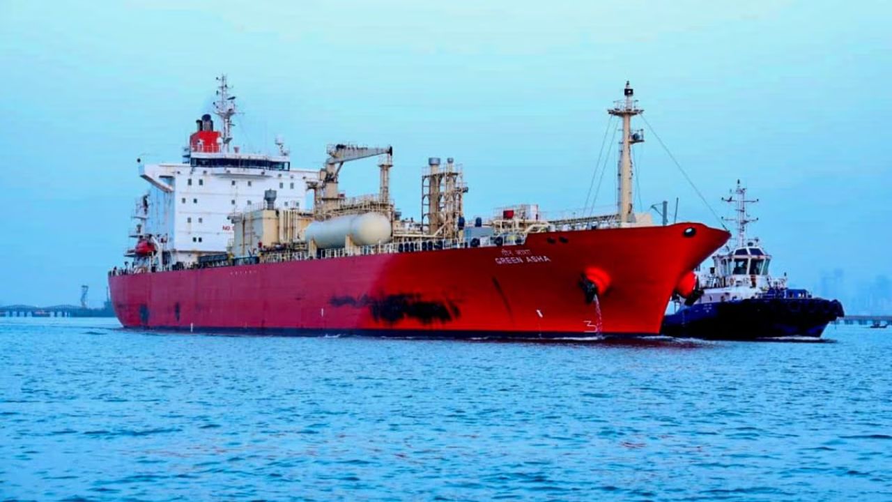 Indian Ships Attacked in Hormuz