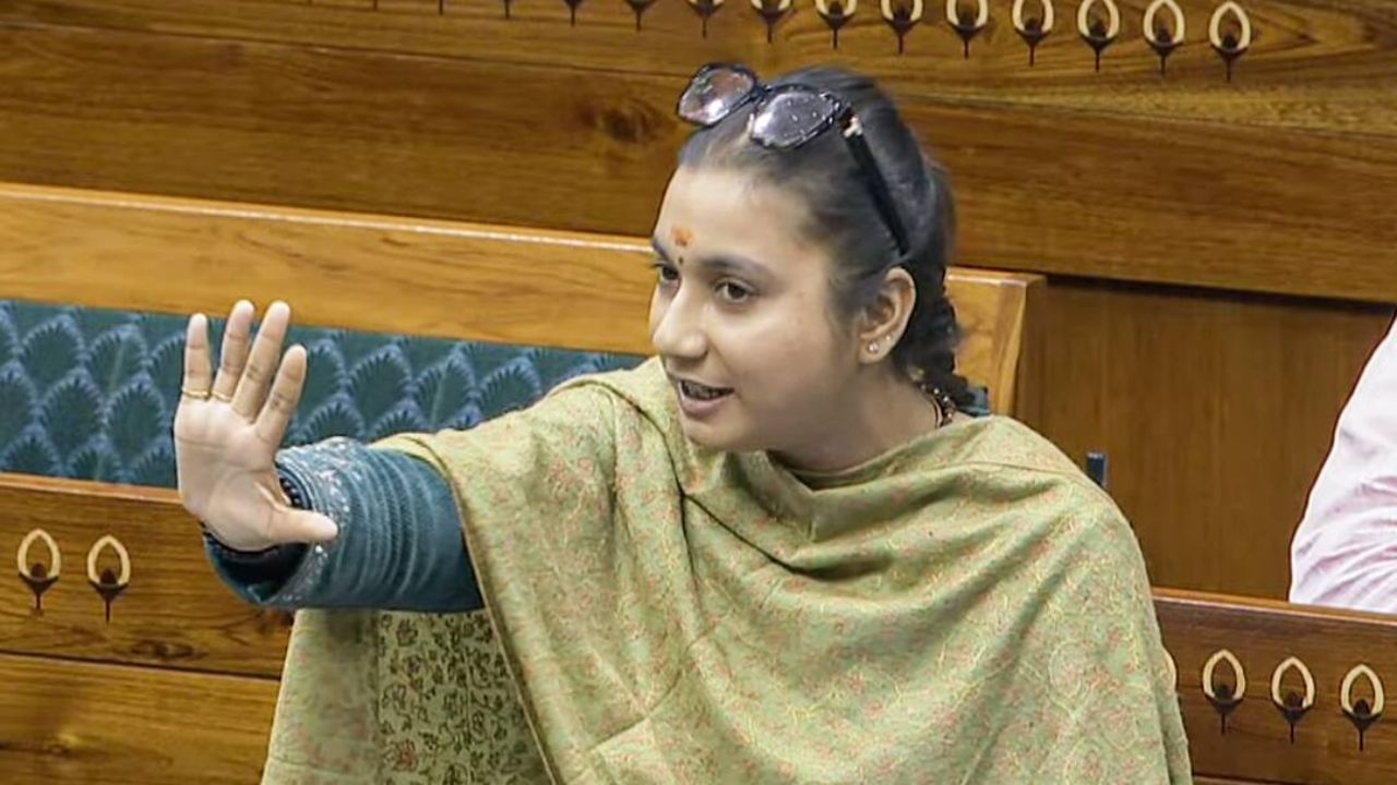 எம்.பி. ஷாம்பவி சௌத்ரி 