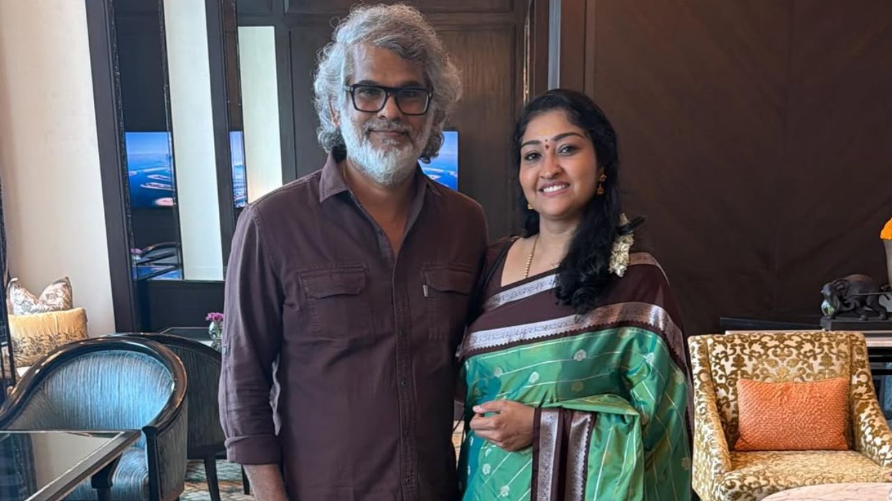 கணவருடன் நடிகை நீலிமா ராணி
