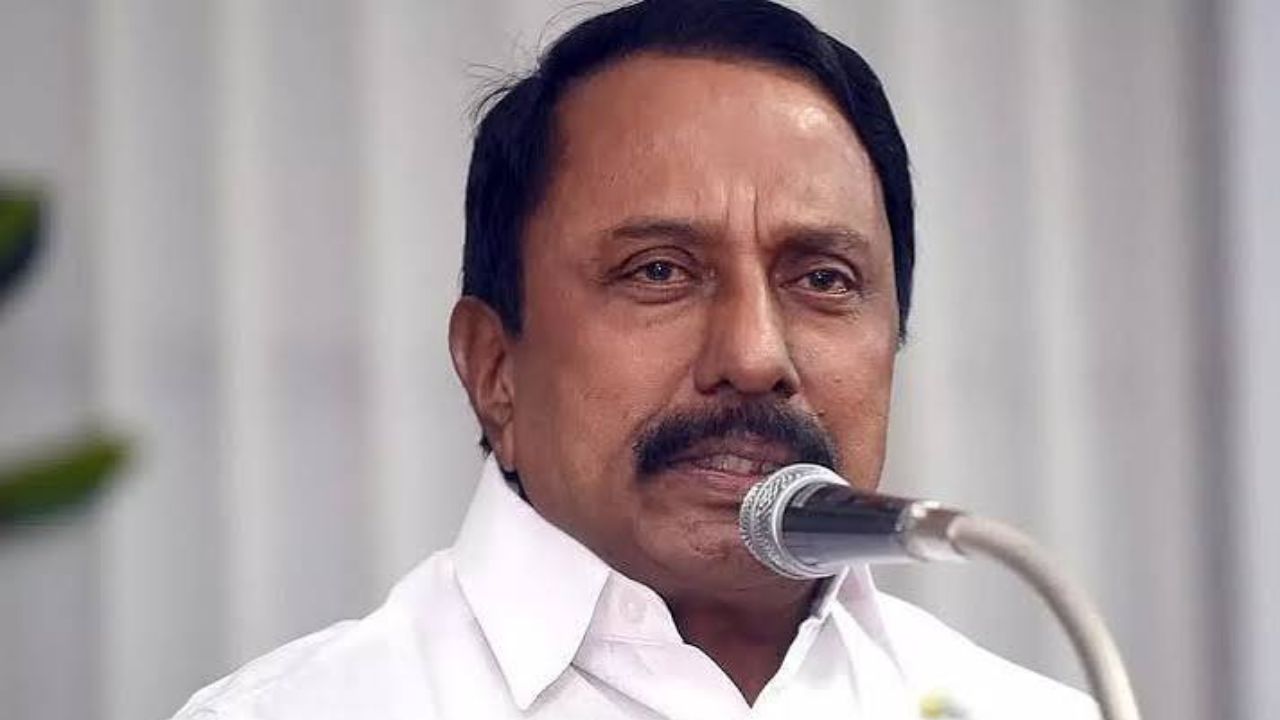 த.வெ.க மூத்தத் தலைவர் செங்கோட்டையன்