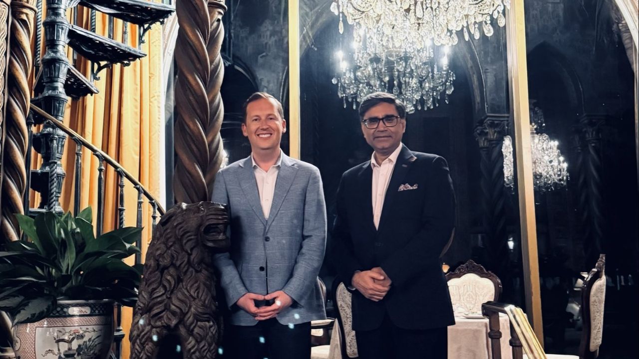 அமெரிக்கத் தூதர் செர்ஜியோ கோர்
