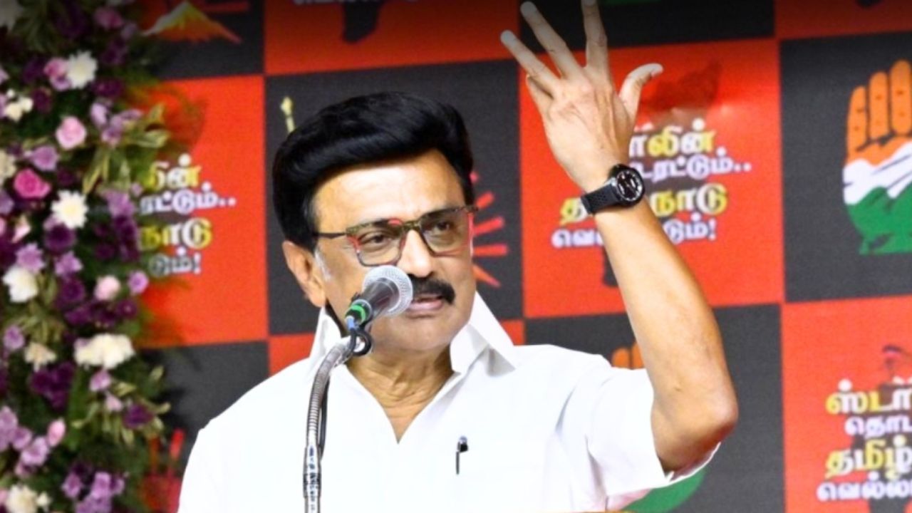 சீர்காழி பரப்புரையின் போது மு.க ஸ்டாலின்
