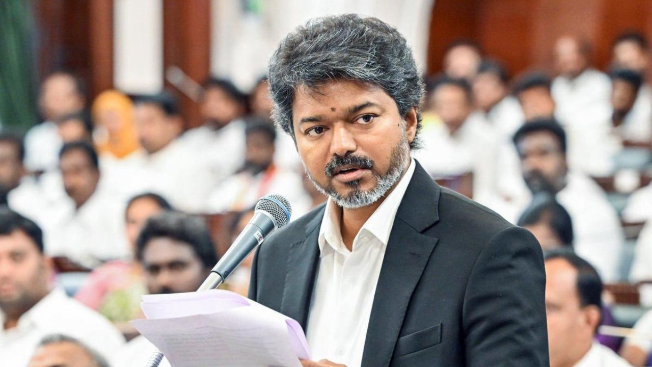 முதலமைச்சர் விஜய் 