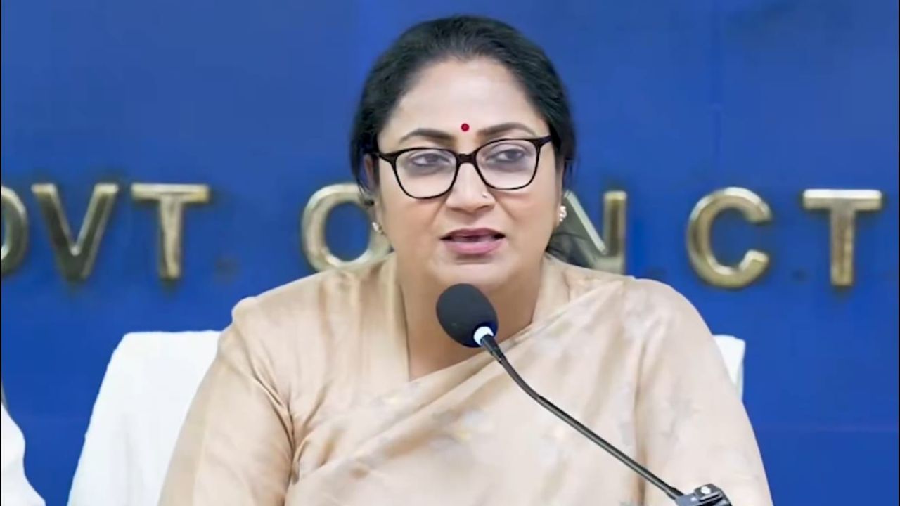 டெல்லி முதலமைச்சர் ரேகா குப்தா