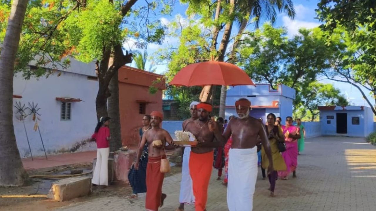 கடம்பன்குளத்தில் இருந்து சாமிதோப்புக்கு பாதயாத்திரை
