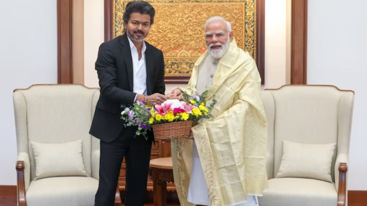 பிரதமர் மோடியுடன் தமிழக முதல்வர் விஜய் 