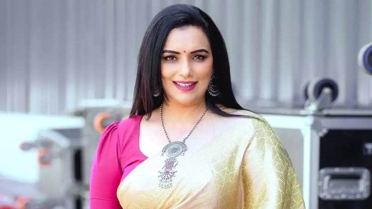 Shweta Menon Resigns