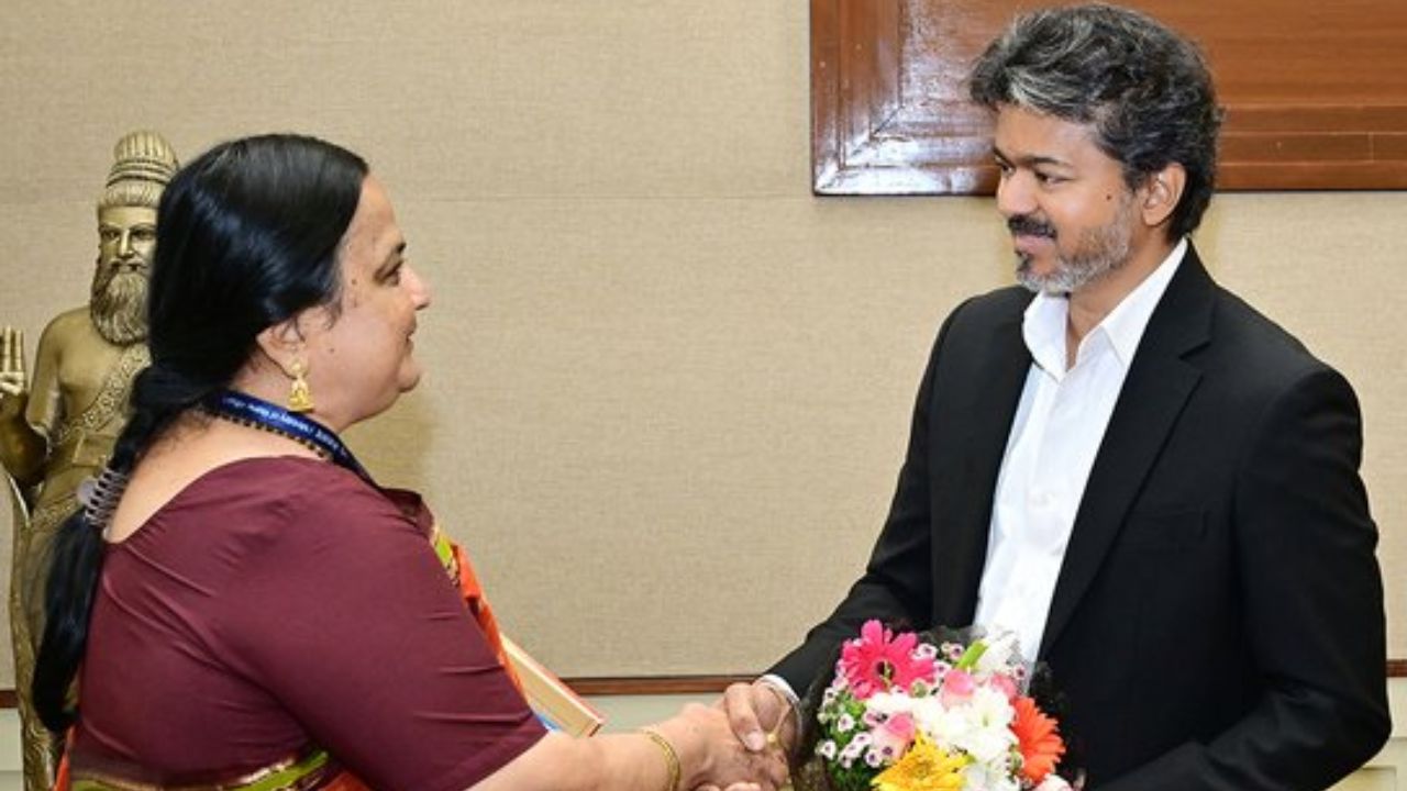 CM Vijay at JNU