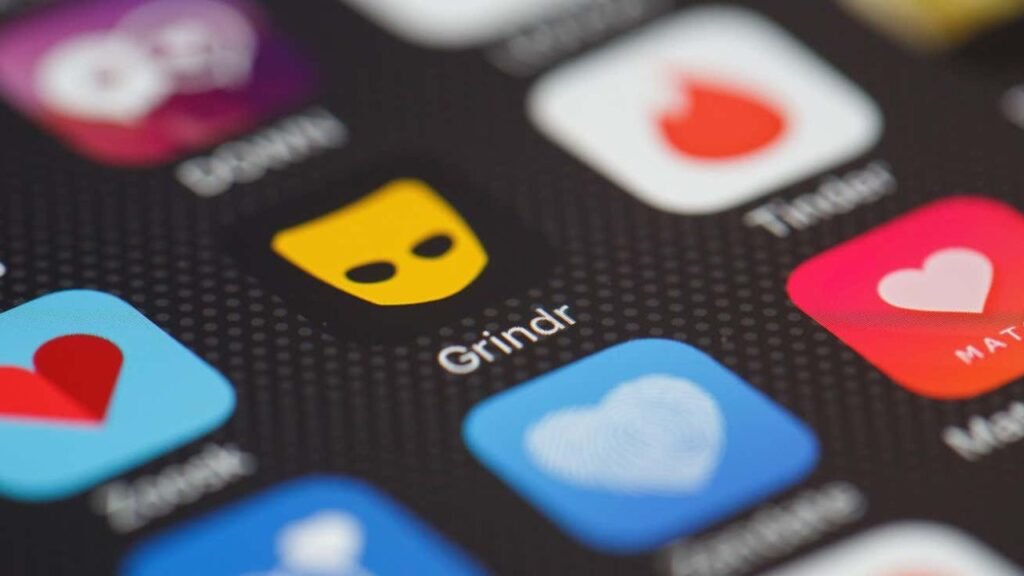 Grindr scams