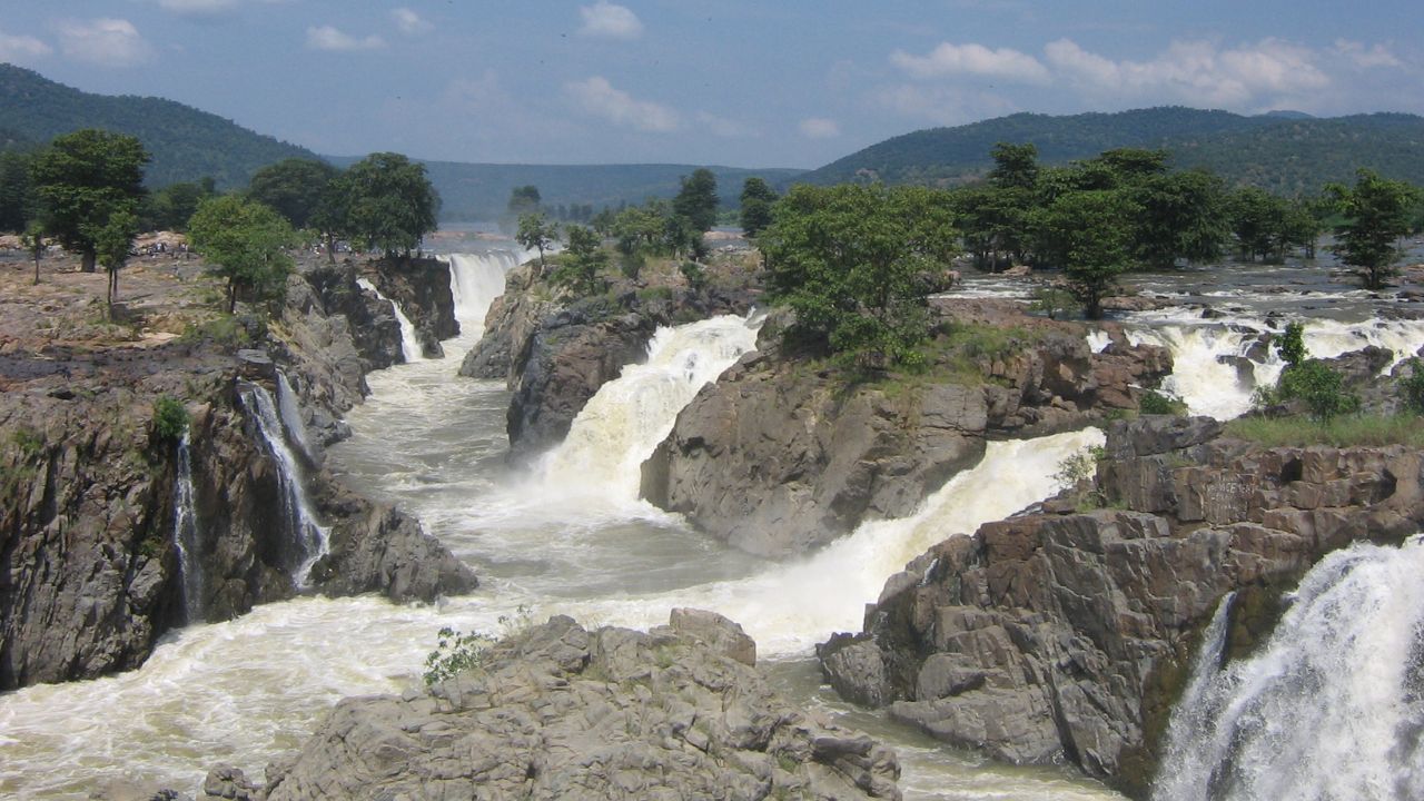 Hogenakkal Water Inflow Increases