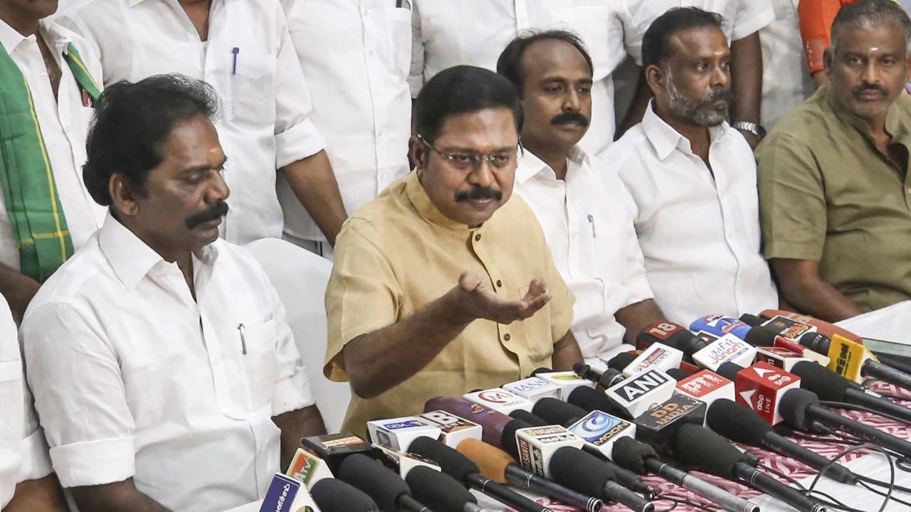 TTV Criticises Congress Protesters
