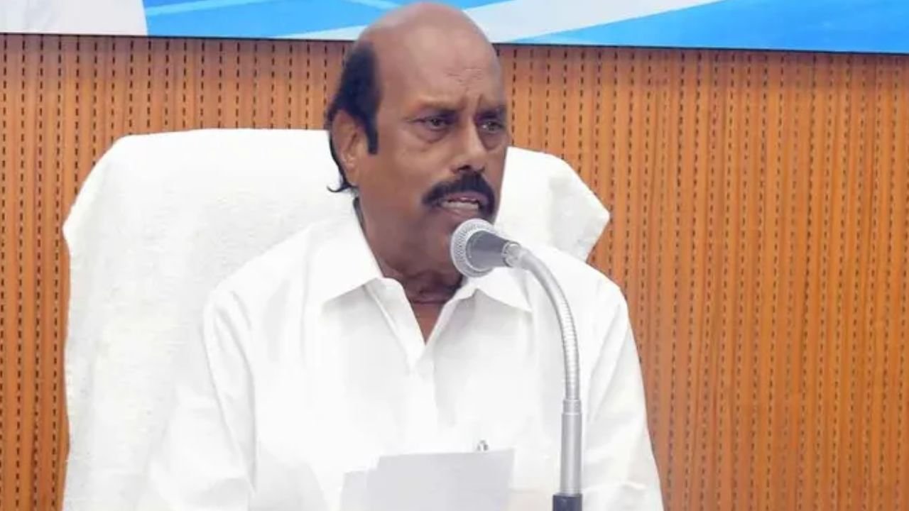 EV Velu