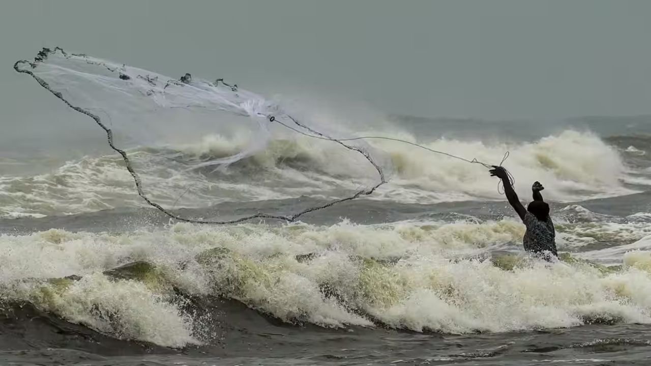 Thoothukudi Fishing Resumes