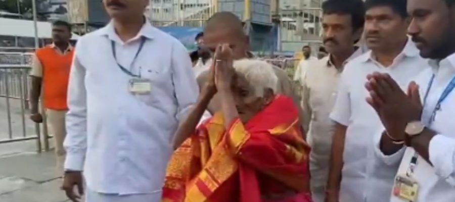 116-Year-Old Climbs Tirupati Steps
