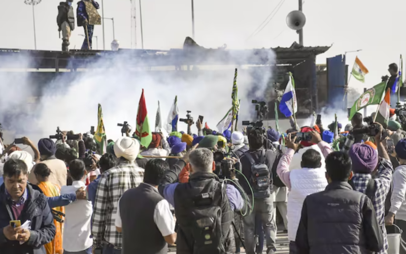 Farmers' protest intensifies: Tear gas fired