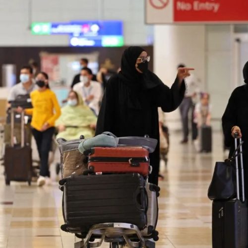 சிறப்பு விமானம் மூலம் துபாயிலிருந்து 217 பேர் இன்று அதிகாலை சென்னை வந்தனர்.