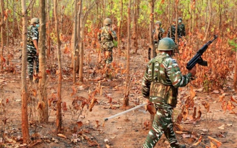 3 Naxals killed in encounter